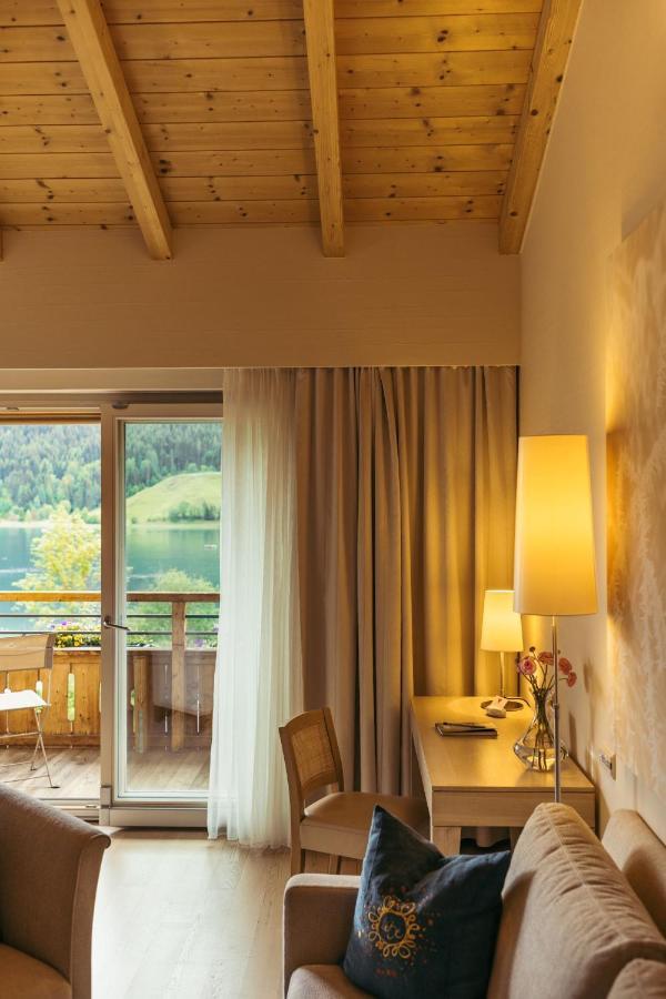 Strandhotel Am Weissensee Exterior photo